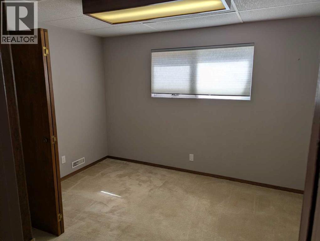 6210 53 Avenue, Camrose, Alberta  T4V 4H4 - Photo 24 - A2304576