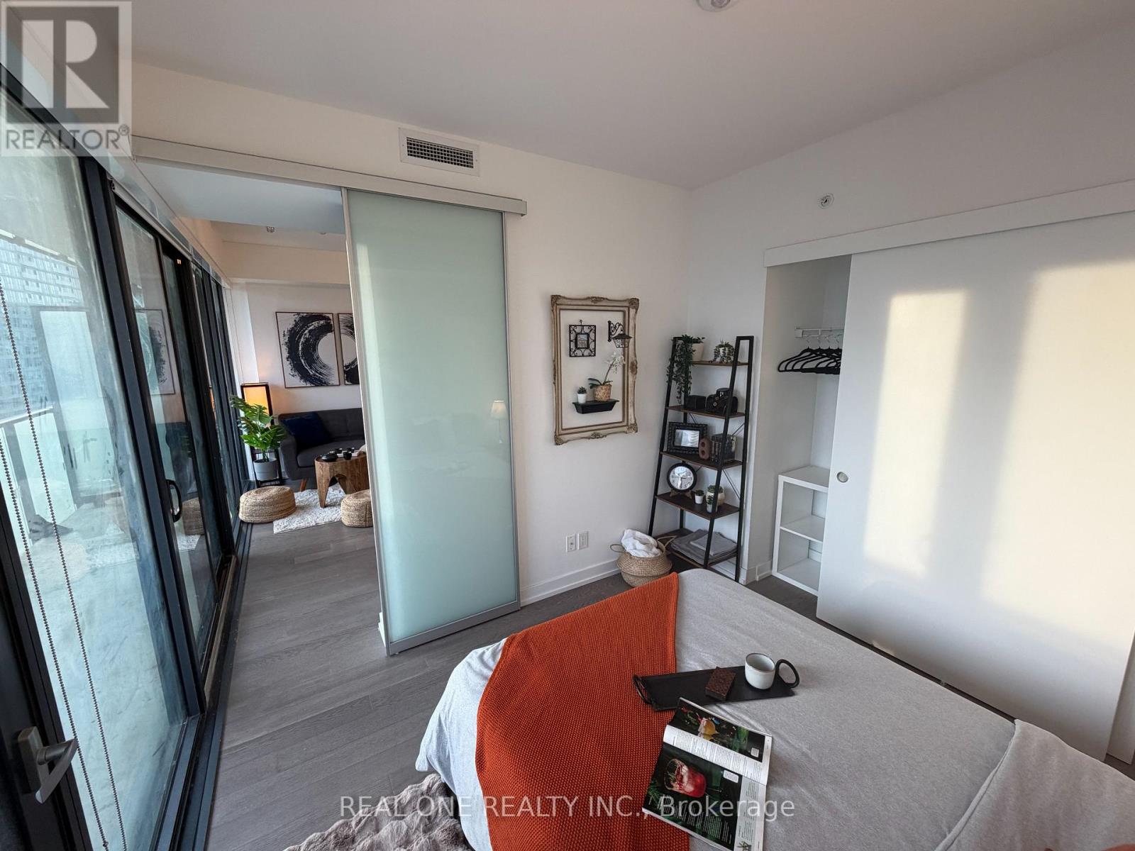 1902 - 161 Roehampton Avenue, Toronto, Ontario  M4P 0C8 - Photo 10 - C13073500