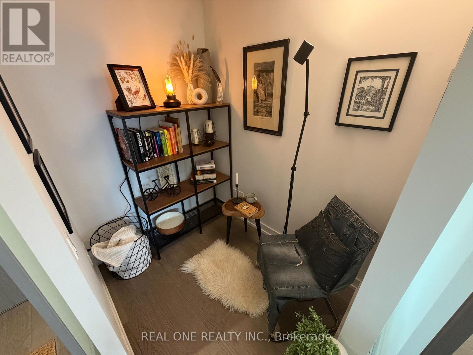 1902 - 161 Roehampton Avenue, Toronto, Ontario  M4P 0C8 - Photo 12 - C13073500