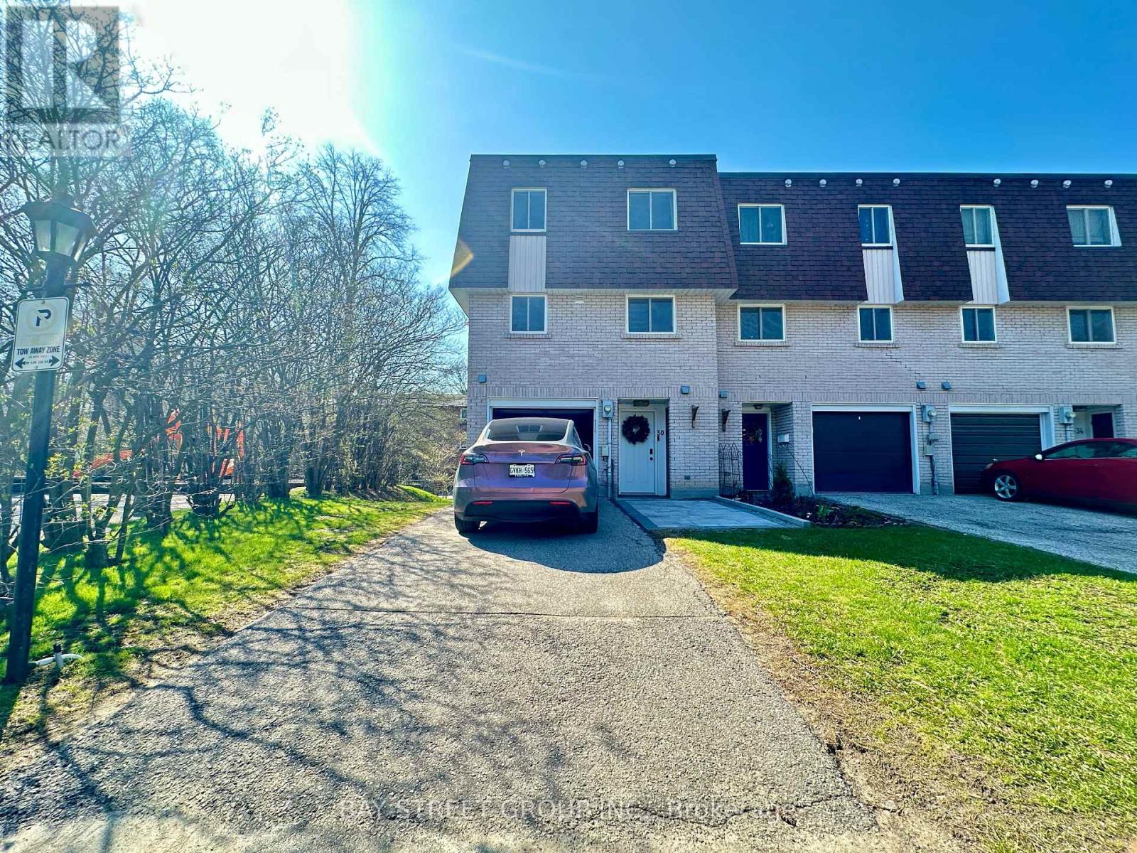 30 - 141 CLARK AVENUE, Markham, Ontario