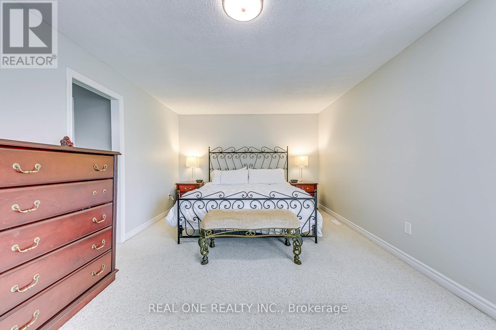 524 Blenheim Crescent, Oakville, Ontario  L6J 6P3 - Photo 29 - W13073560