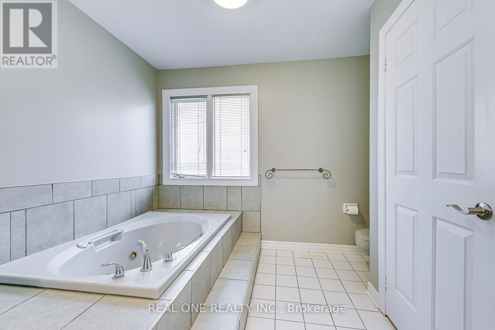 524 Blenheim Crescent, Oakville, Ontario  L6J 6P3 - Photo 31 - W13073560