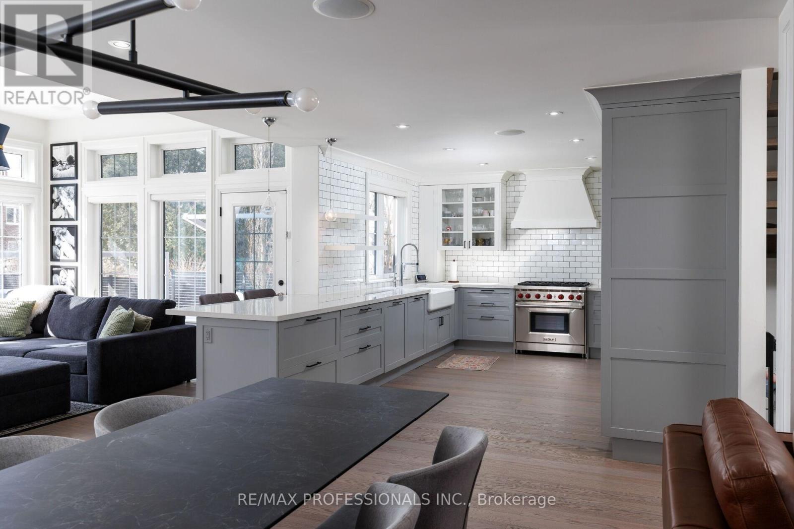 9 Bernice Avenue, Toronto, Ontario  M8Y 1Z5 - Photo 10 - W13003874