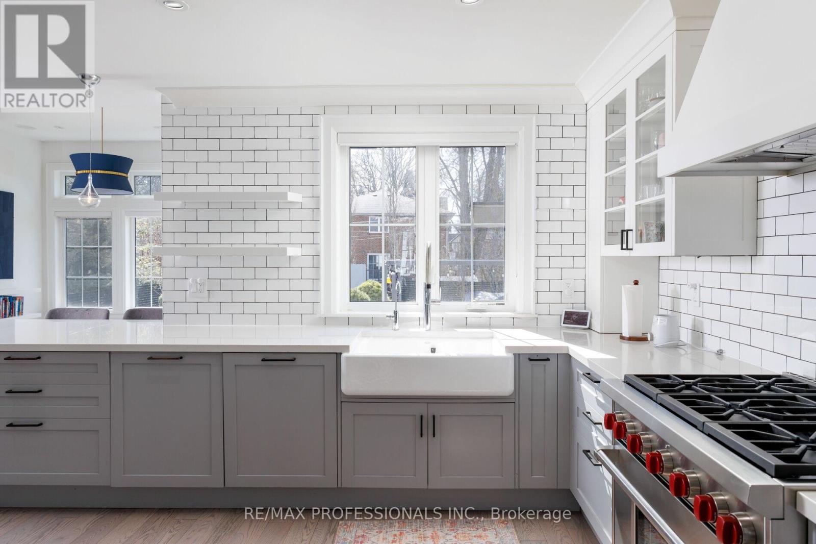 9 Bernice Avenue, Toronto, Ontario  M8Y 1Z5 - Photo 14 - W13003874