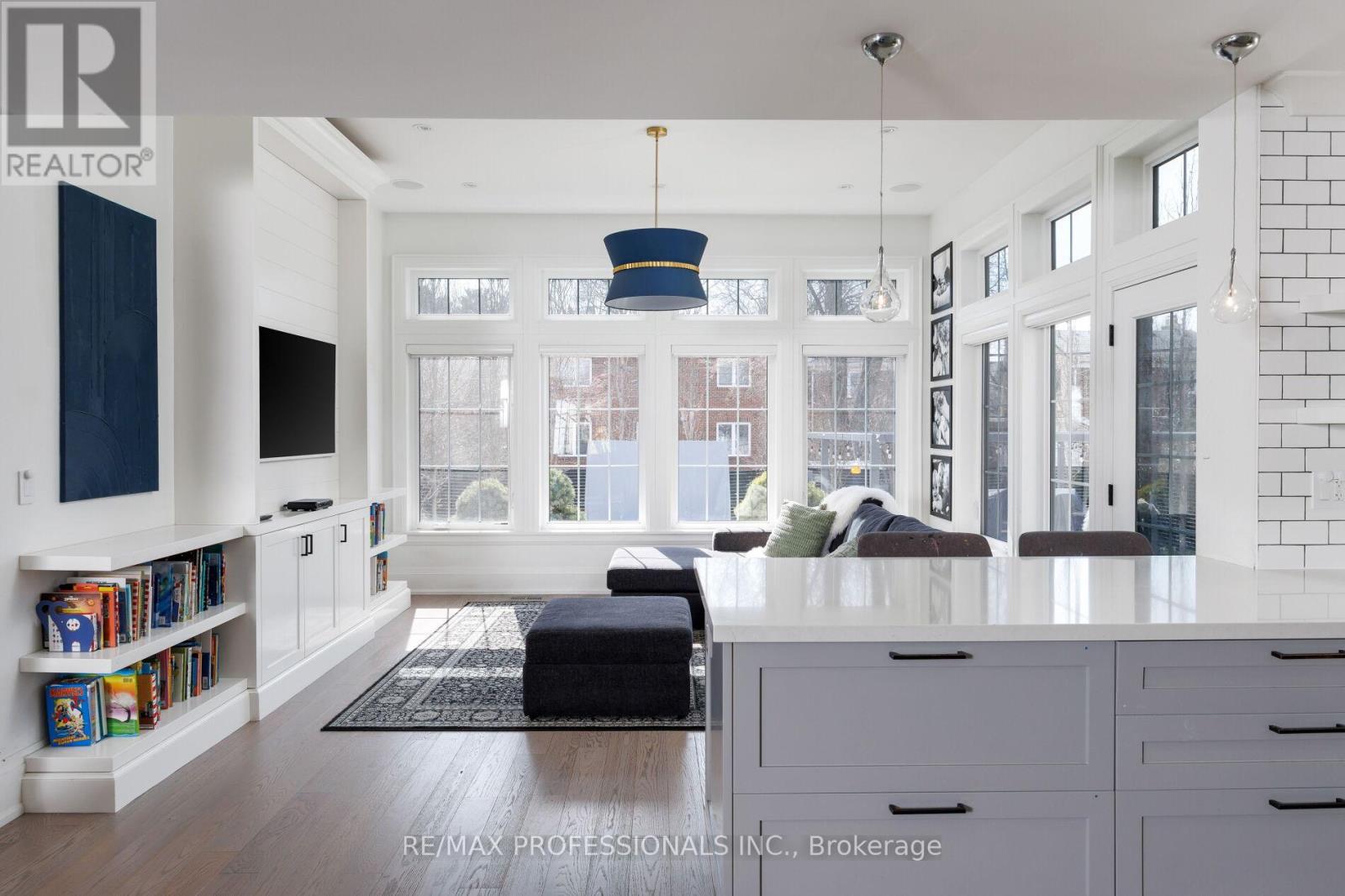 9 Bernice Avenue, Toronto, Ontario  M8Y 1Z5 - Photo 17 - W13003874