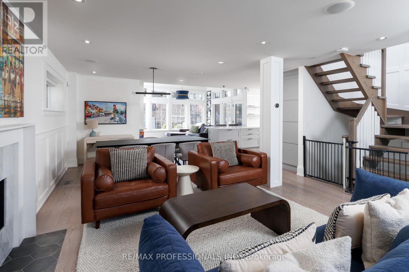 9 Bernice Avenue, Toronto, Ontario  M8Y 1Z5 - Photo 8 - W13003874