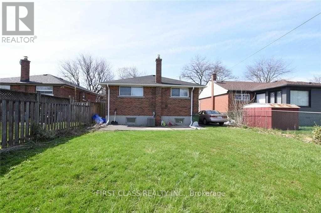 27 Welbourn Drive, Hamilton, Ontario  L9A 3N1 - Photo 4 - X13073514