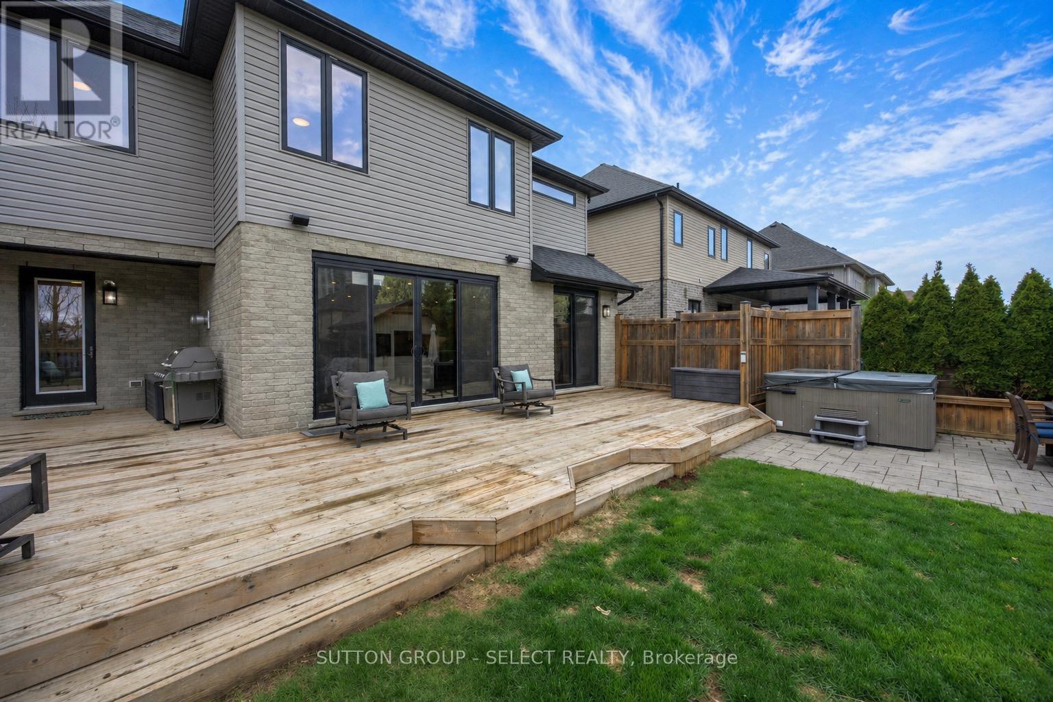 761 Hickorystick Key, London North, Ontario  N6G 0M9 - Photo 40 - X13066300