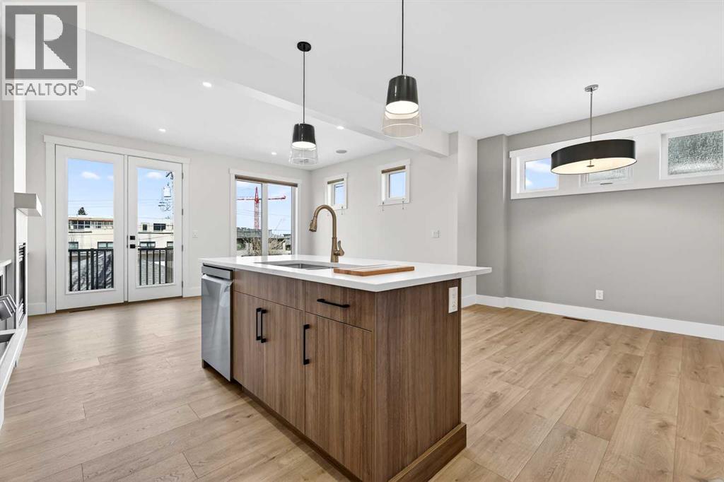 2012 37 Avenue SW, Calgary, Alberta  T2T 2H5 - Photo 11 - A2302866