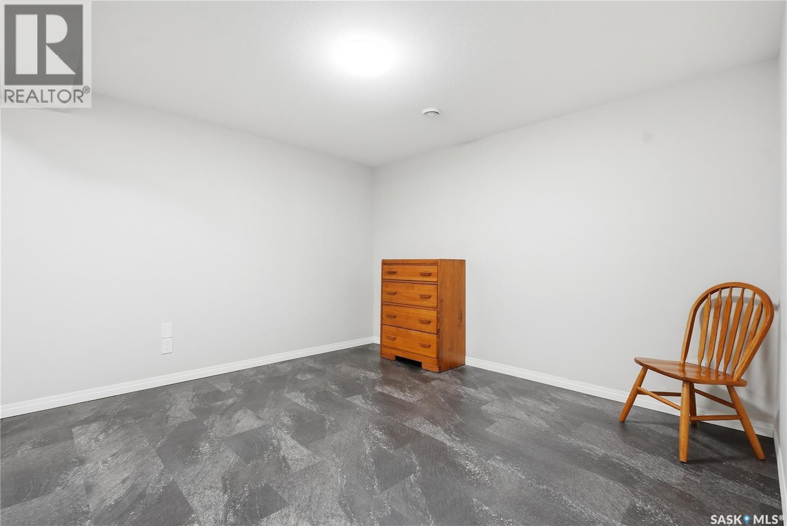 214 Forsyth Court, Saskatoon, Saskatchewan  S7N 4H2 - Photo 40 - SK034402
