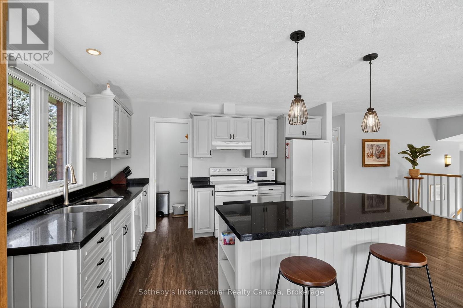 35 Elgin Street S, Blue Mountains, Ontario  N0H 2P0 - Photo 16 - X12735124