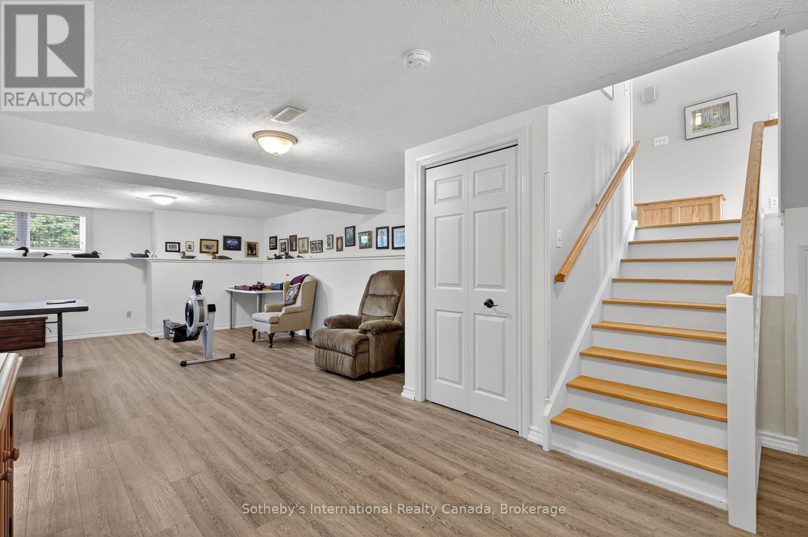 35 Elgin Street S, Blue Mountains, Ontario  N0H 2P0 - Photo 25 - X12735124