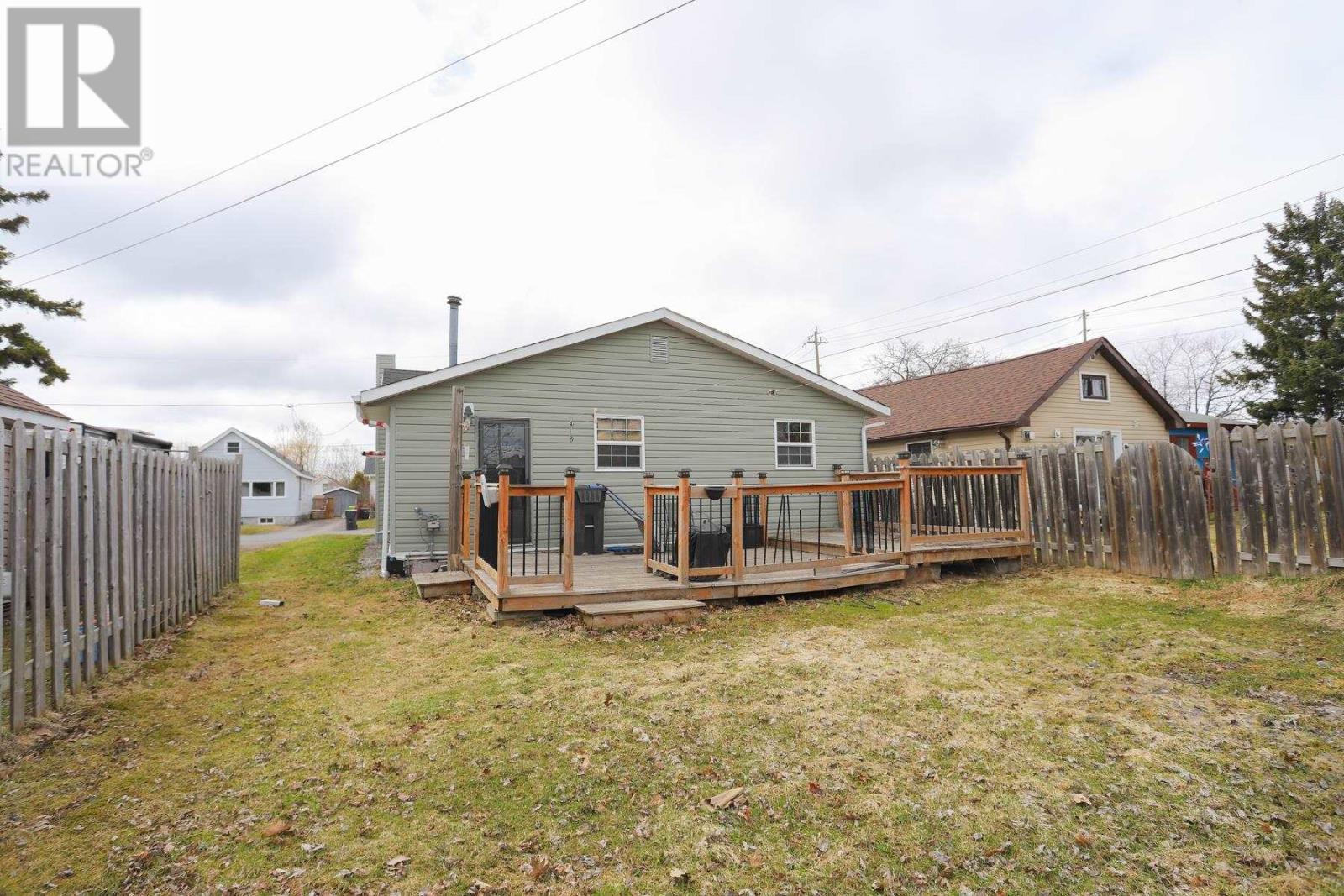 82 Cameron Ave, Sault Ste. Marie, Ontario  P6B 4X2 - Photo 21 - SM260672