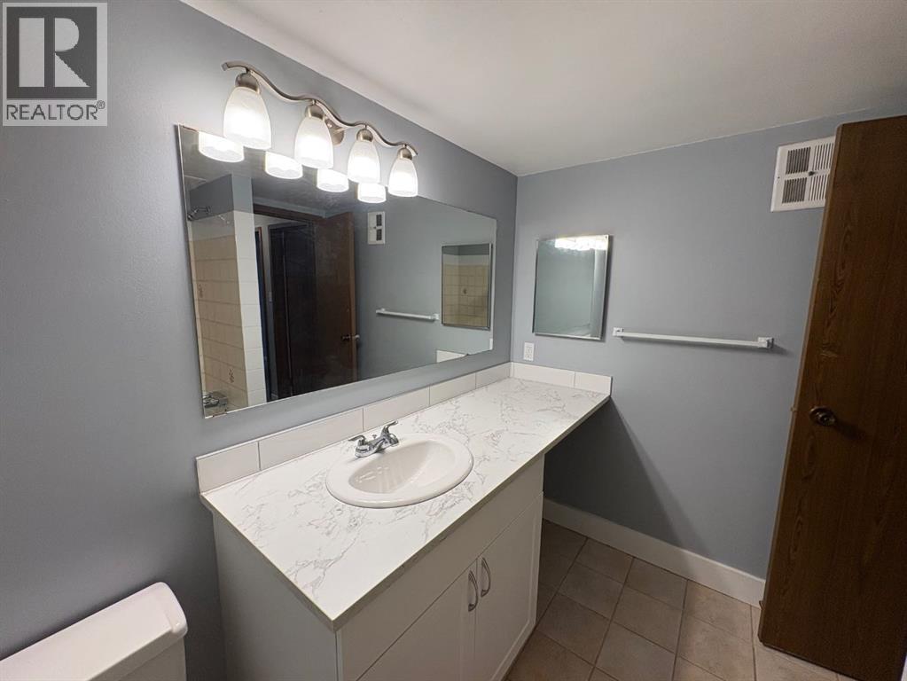 308, 85 Foxbend Crescent N, Lethbridge, Alberta  T1H 5T4 - Photo 14 - A2282359