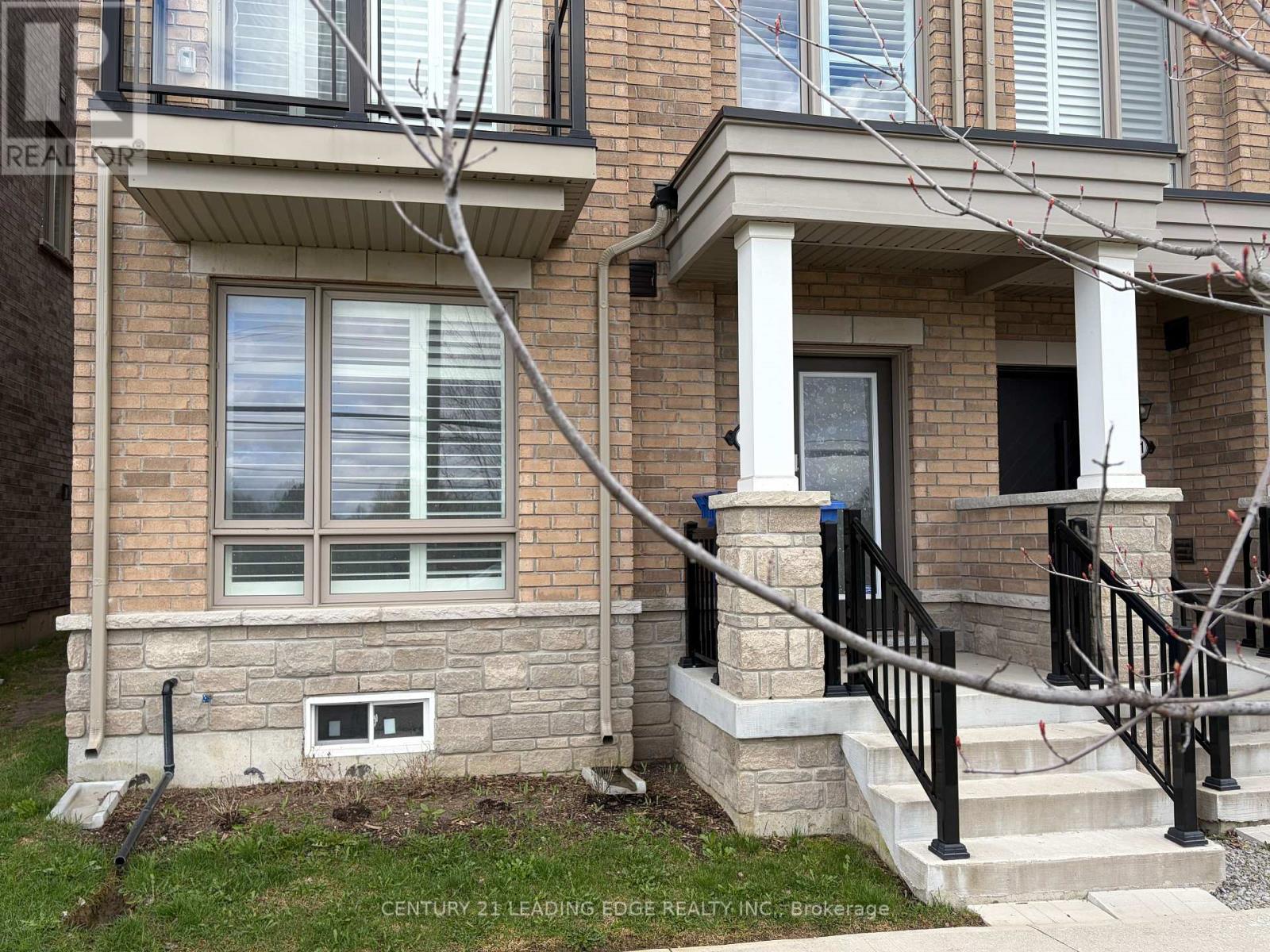 6863 Main Street, Whitchurch-Stouffville, Ontario  L4A 4X2 - Photo 4 - N13072496