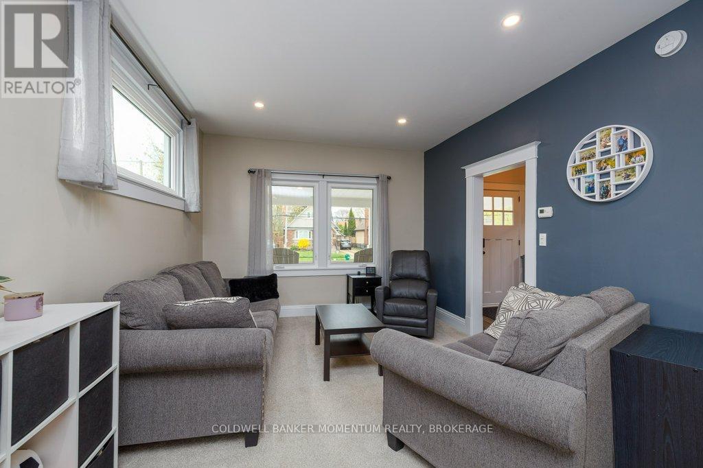 223 Geneva Street, St. Catharines, Ontario  L2R 4P9 - Photo 9 - X13073646