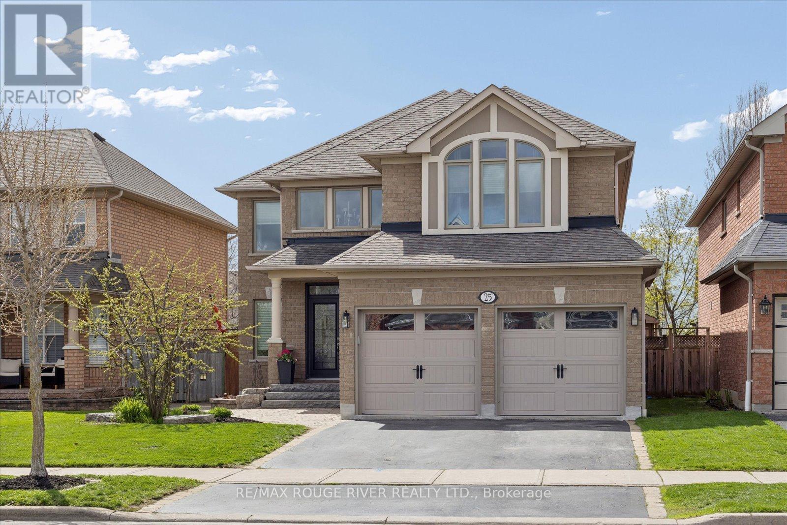 25 Medland Avenue, Whitby, Ontario  L1P 1S1 - Photo 2 - E13067140