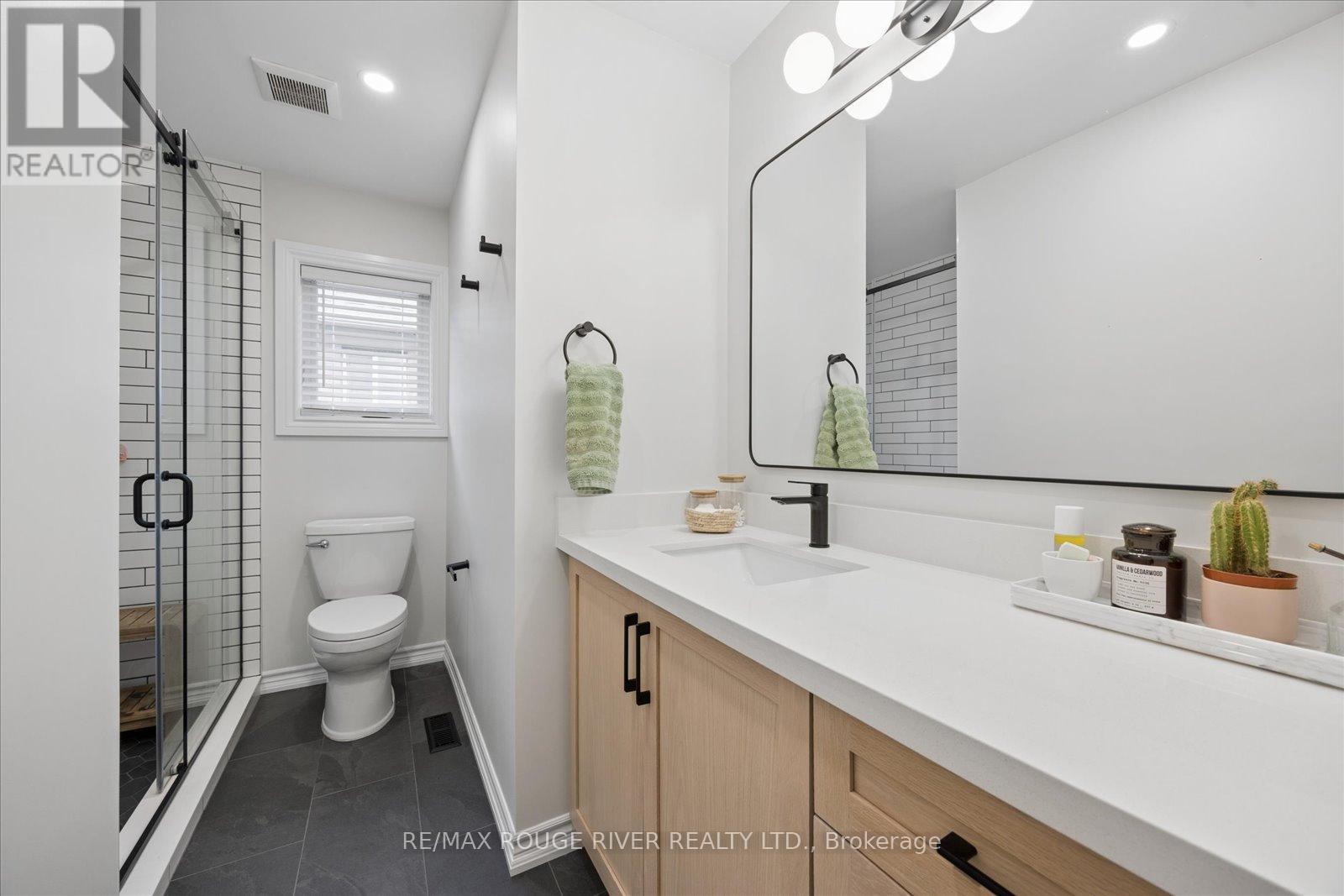 25 Medland Avenue, Whitby, Ontario  L1P 1S1 - Photo 28 - E13067140