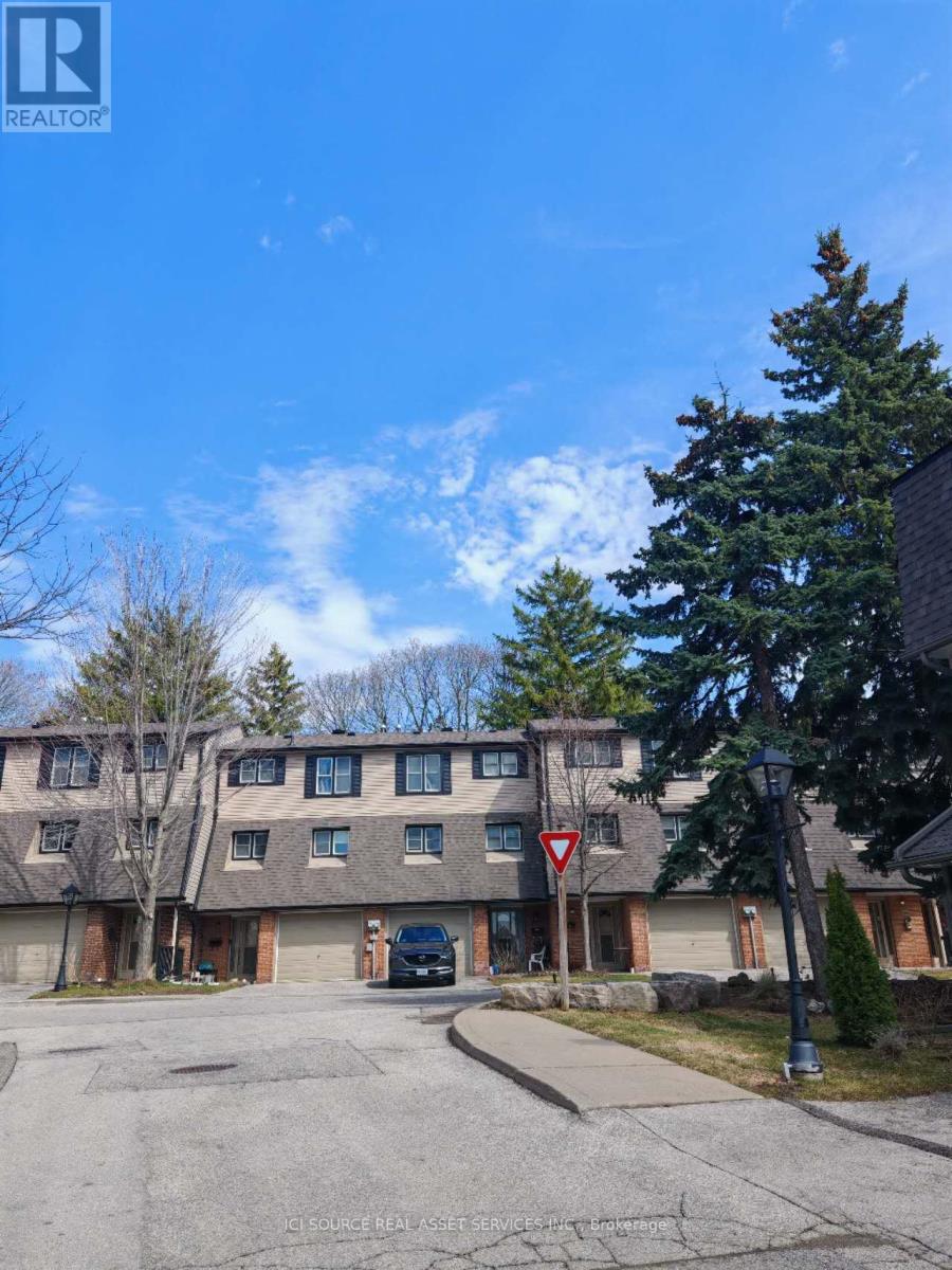 10 PURPLE SAGEWAY, Toronto, Ontario