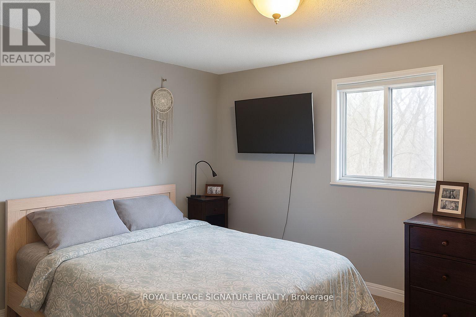 44 Parker Crescent, Ajax, Ontario  L1S 3R5 - Photo 5 - E13073684