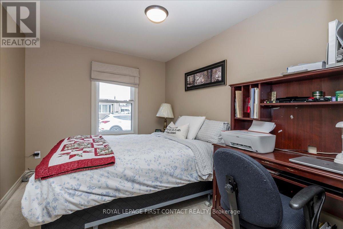 31 Corner Brook Trail, Innisfil, Ontario  L9S 1P5 - Photo 11 - N13073652