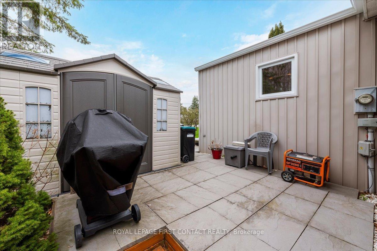 31 Corner Brook Trail, Innisfil, Ontario  L9S 1P5 - Photo 17 - N13073652