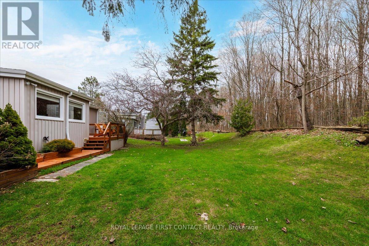 31 Corner Brook Trail, Innisfil, Ontario  L9S 1P5 - Photo 19 - N13073652