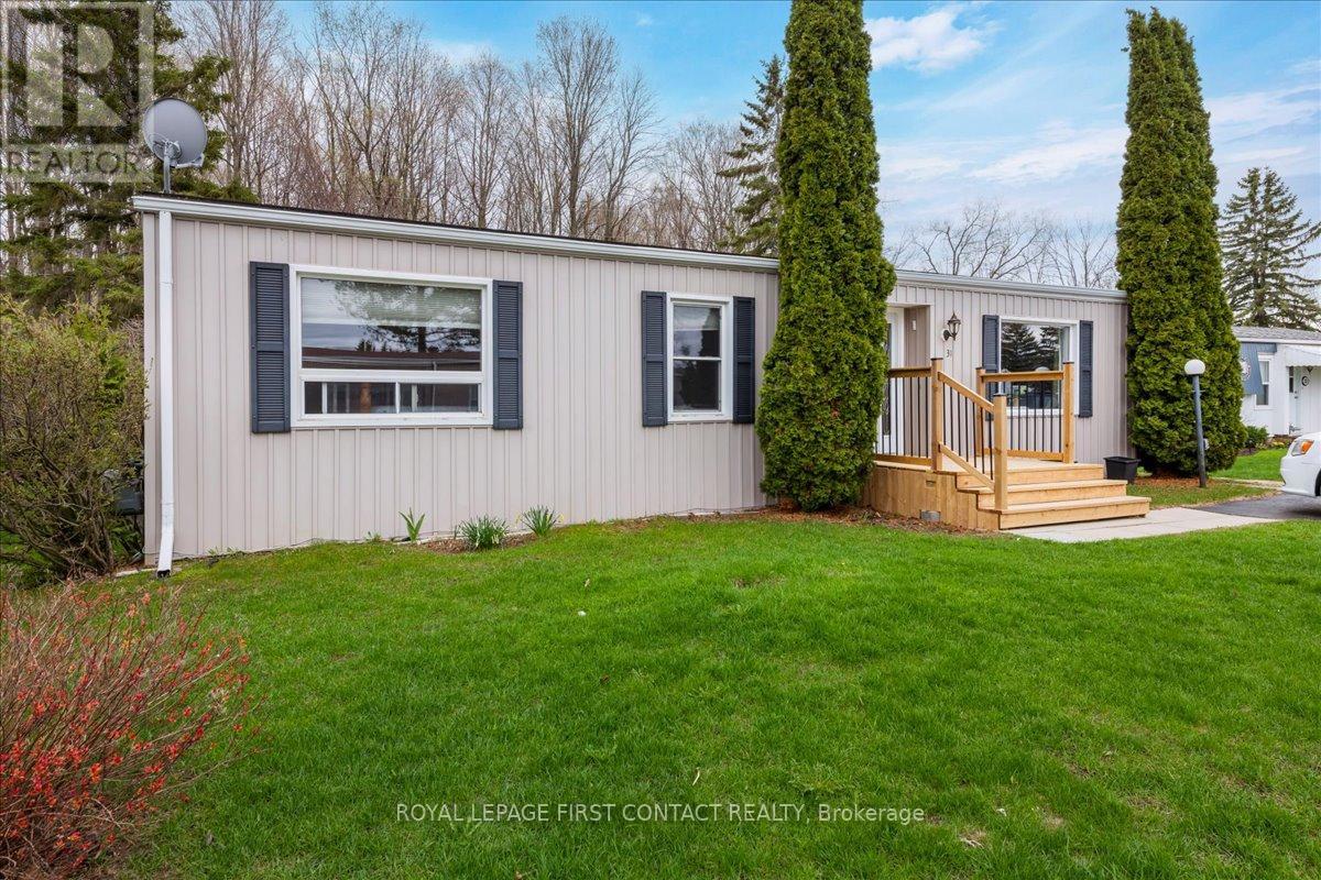 31 Corner Brook Trail, Innisfil, Ontario  L9S 1P5 - Photo 21 - N13073652