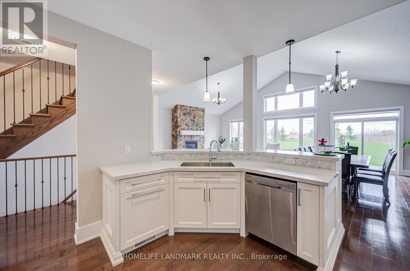 295 Sunnybrae Avenue, Innisfil (Stroud), Ontario  L9S 0K9 - Photo 18 - N13073656