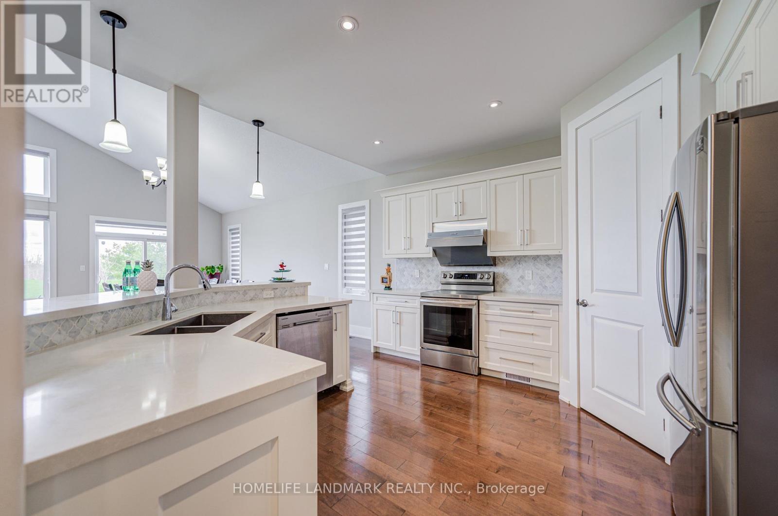 295 Sunnybrae Avenue, Innisfil (Stroud), Ontario  L9S 0K9 - Photo 19 - N13073656