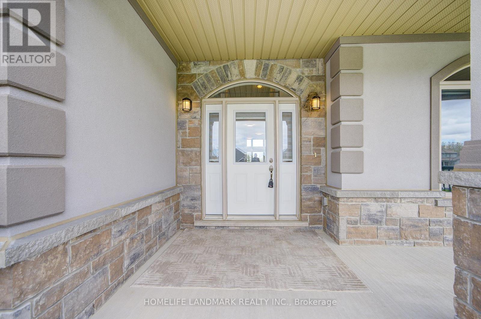 295 Sunnybrae Avenue, Innisfil (Stroud), Ontario  L9S 0K9 - Photo 5 - N13073656