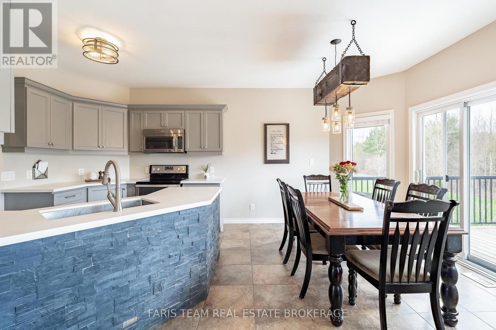 53 Boyd Crescent, Oro-Medonte, Ontario  L0K 1N0 - Photo 11 - S13073640