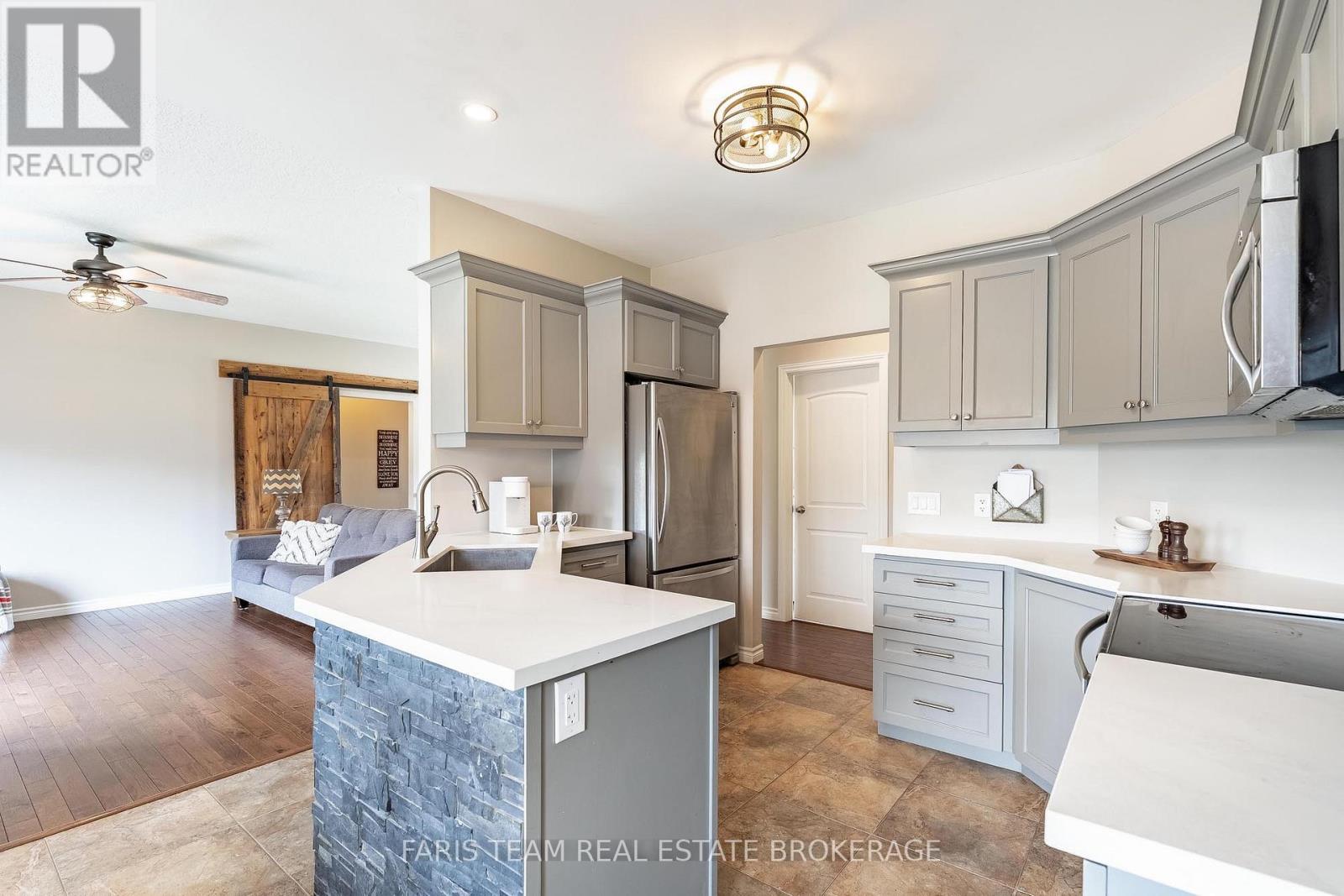 53 Boyd Crescent, Oro-Medonte, Ontario  L0K 1N0 - Photo 7 - S13073640