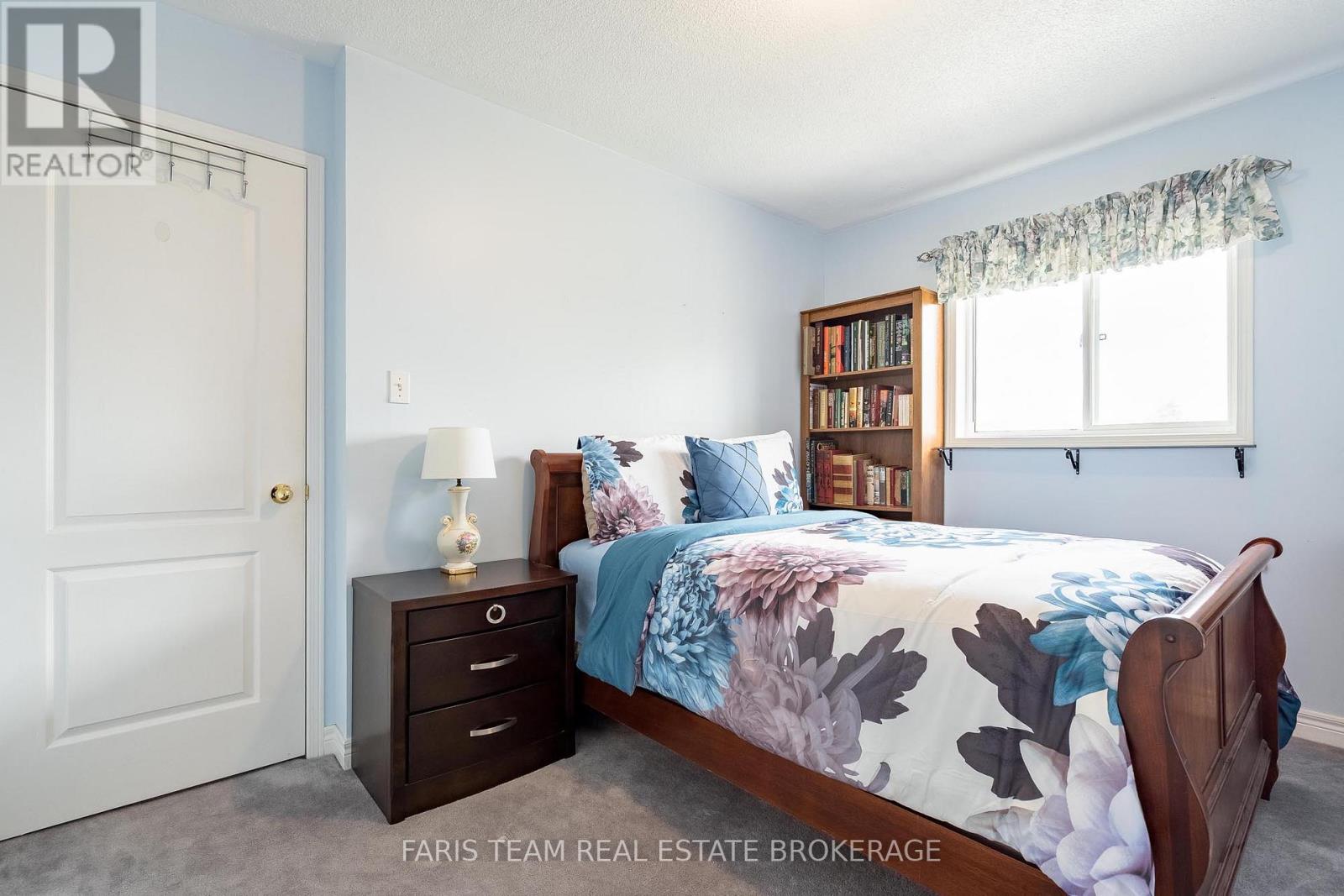 128 Holgate Street, Barrie, Ontario  L4N 2T9 - Photo 24 - S13073662