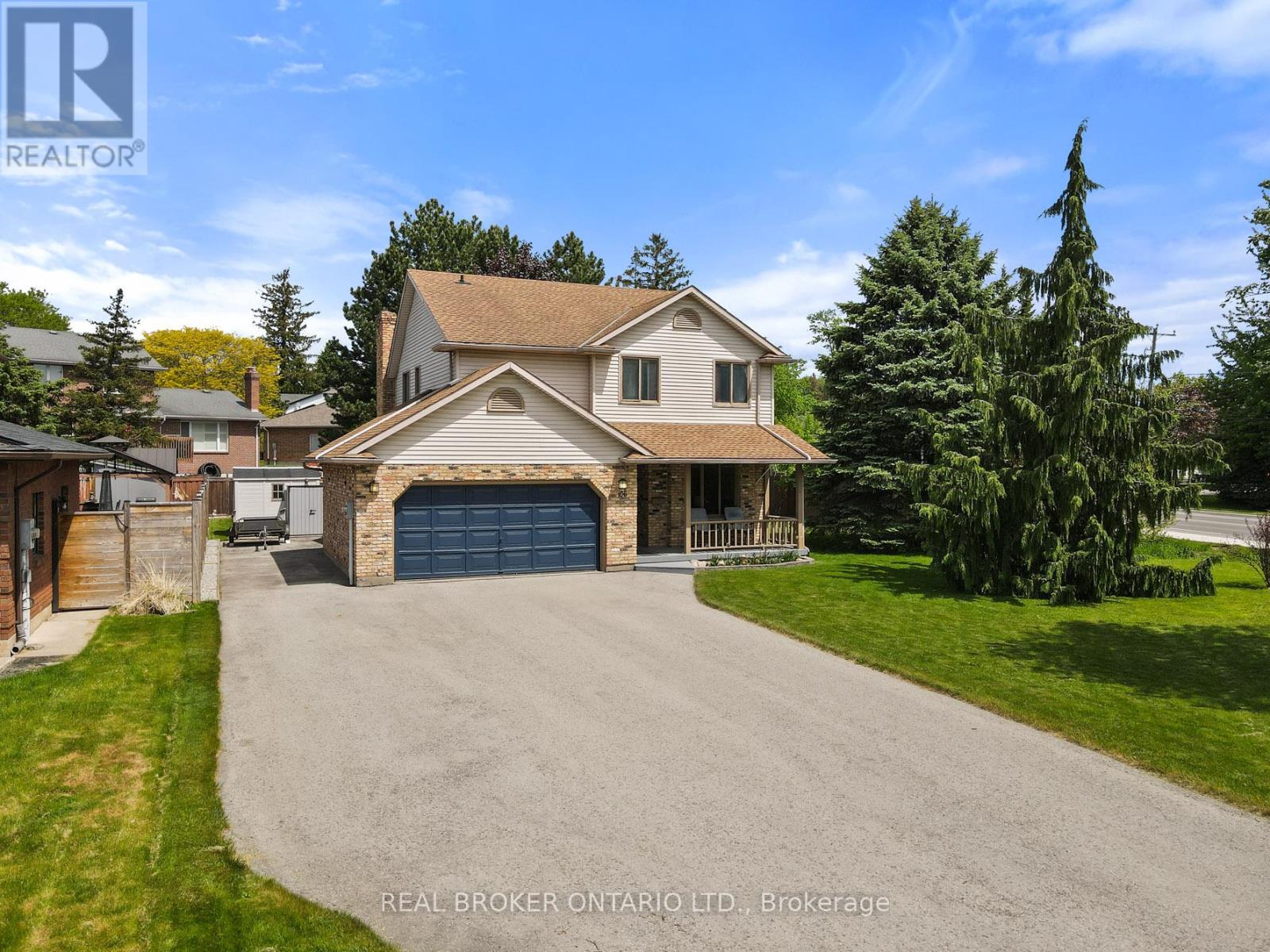 106 Spruceside Crescent, Pelham, Ontario  L2E 1S0 - Photo 2 - X12904530