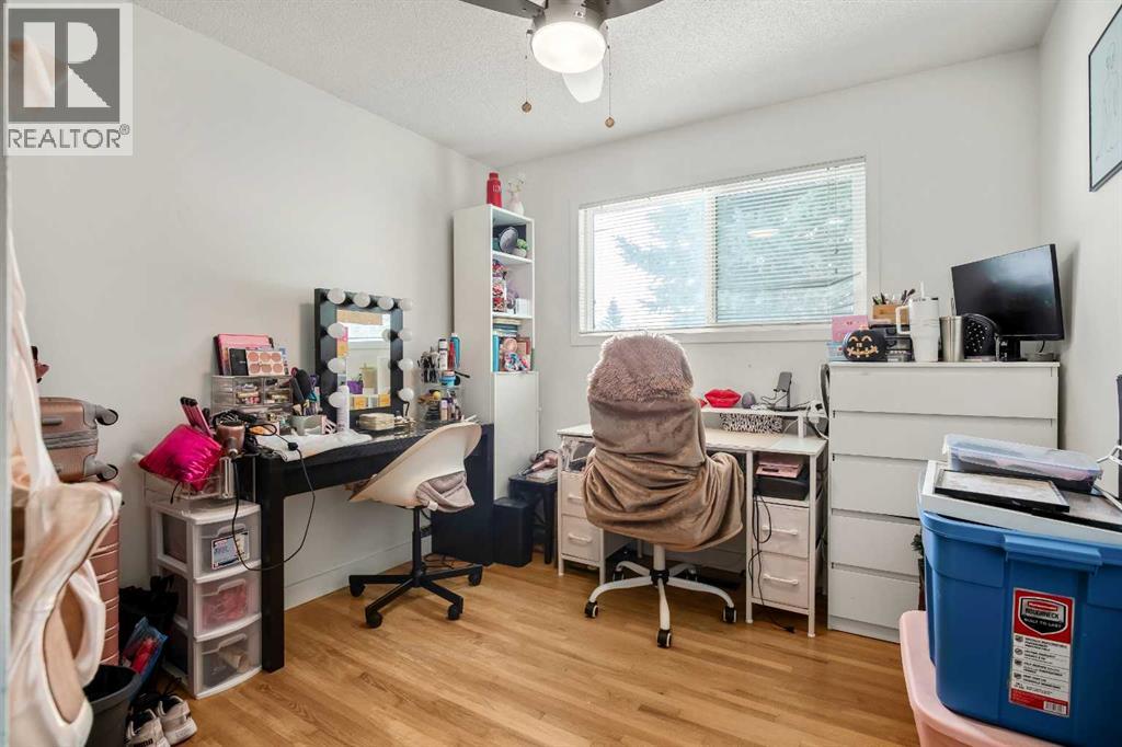 1986 Cottonwood Crescent SE, Calgary, Alberta  T2B 1P7 - Photo 11 - A2306594