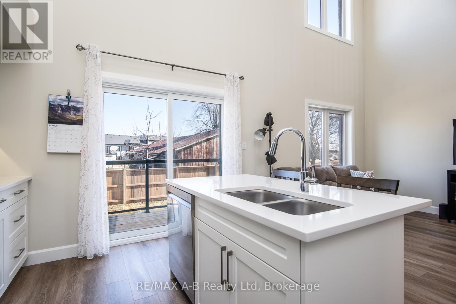 Unit #5 - 3202 Vivian Line 37 Lane, Stratford, Ontario  N5A 0K6 - Photo 4 - X12863698