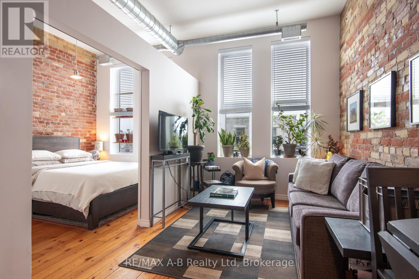 #201 - 66 WELLINGTON STREET, Stratford, Ontario