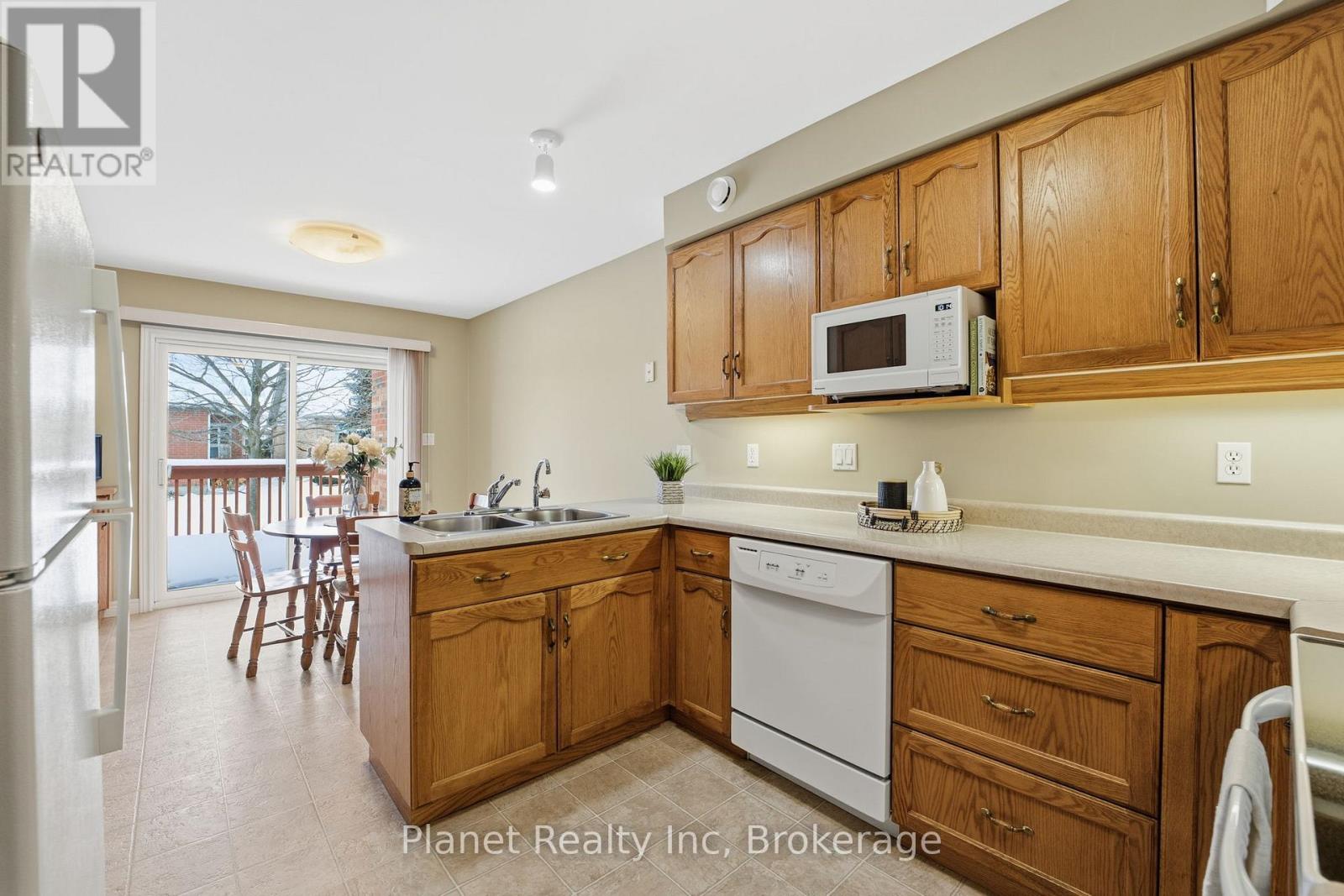 97 Basswood Drive, Guelph, Ontario  N1G 4X7 - Photo 9 - X13072186