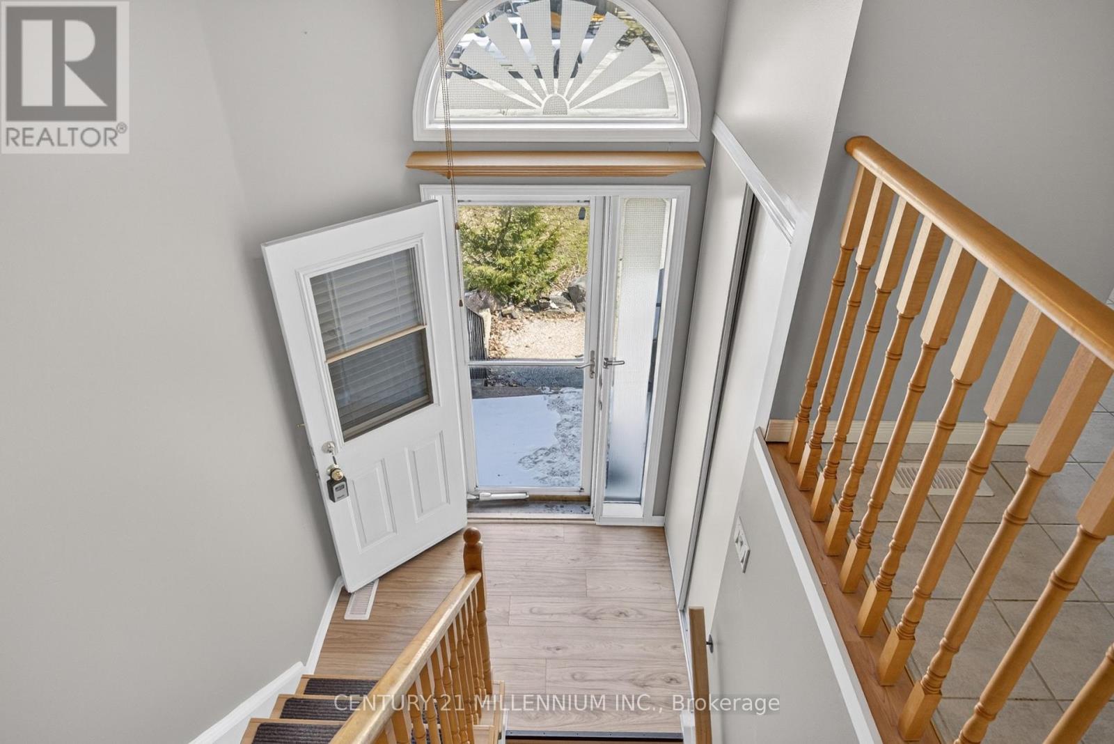 308 Shelburne Place, Shelburne, Ontario  L9V 3A9 - Photo 9 - X12981422