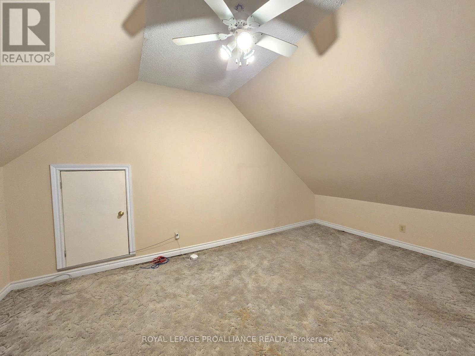 118 Hubbs Road, Prince Edward County, Ontario  K0K 1A0 - Photo 13 - X12774598