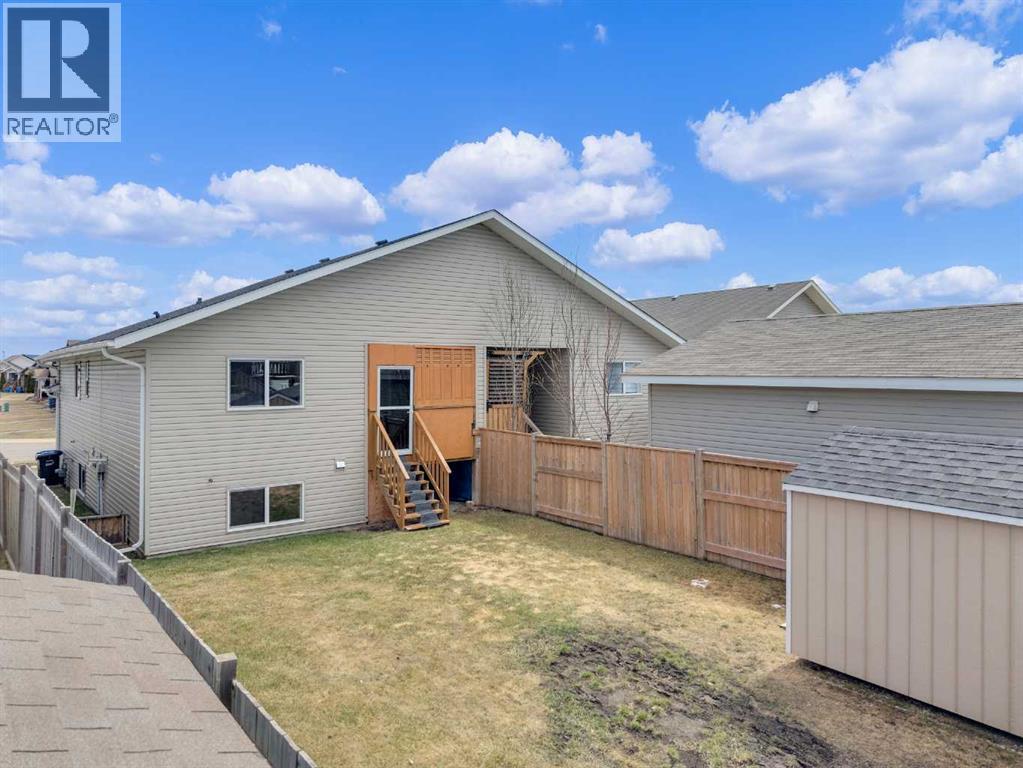 66 Heritage Drive, Penhold, Alberta  T0M 1R0 - Photo 15 - A2306022