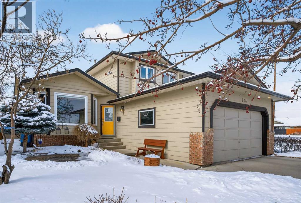 204 Sunrise Circle SE, Calgary, Alberta  T2X 2Z8 - Photo 35 - A2292759