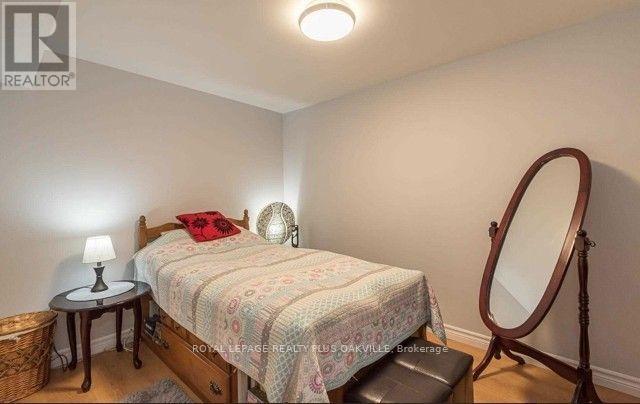 Lower - 3576 Ash Row, Mississauga, Ontario  L5L 1K4 - Photo 4 - W12967424