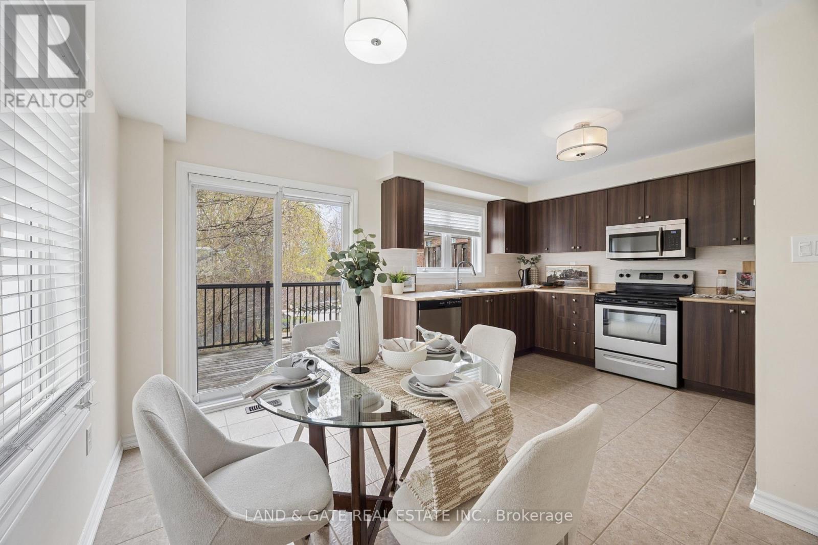 495 Mearns Avenue, Clarington, Ontario  L1C 5M5 - Photo 11 - E13072476