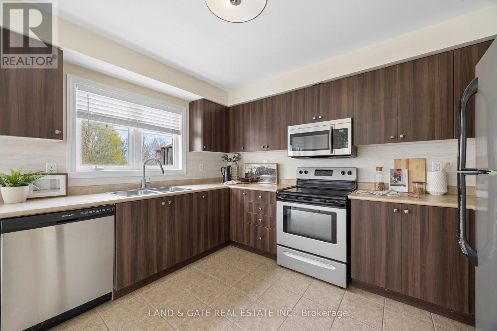 495 Mearns Avenue, Clarington, Ontario  L1C 5M5 - Photo 13 - E13072476