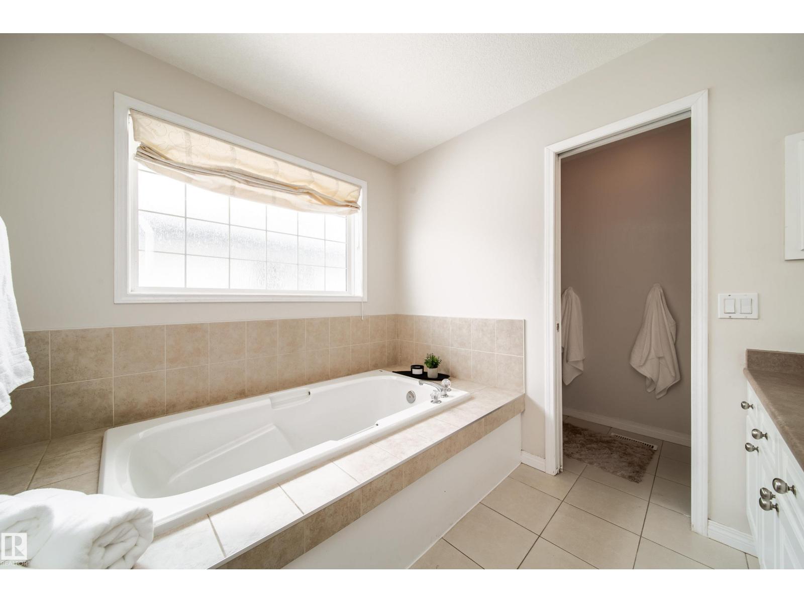 1205 Ormsby Ln Nw, Edmonton, Alberta  T5T 6G8 - Photo 34 - E4485413