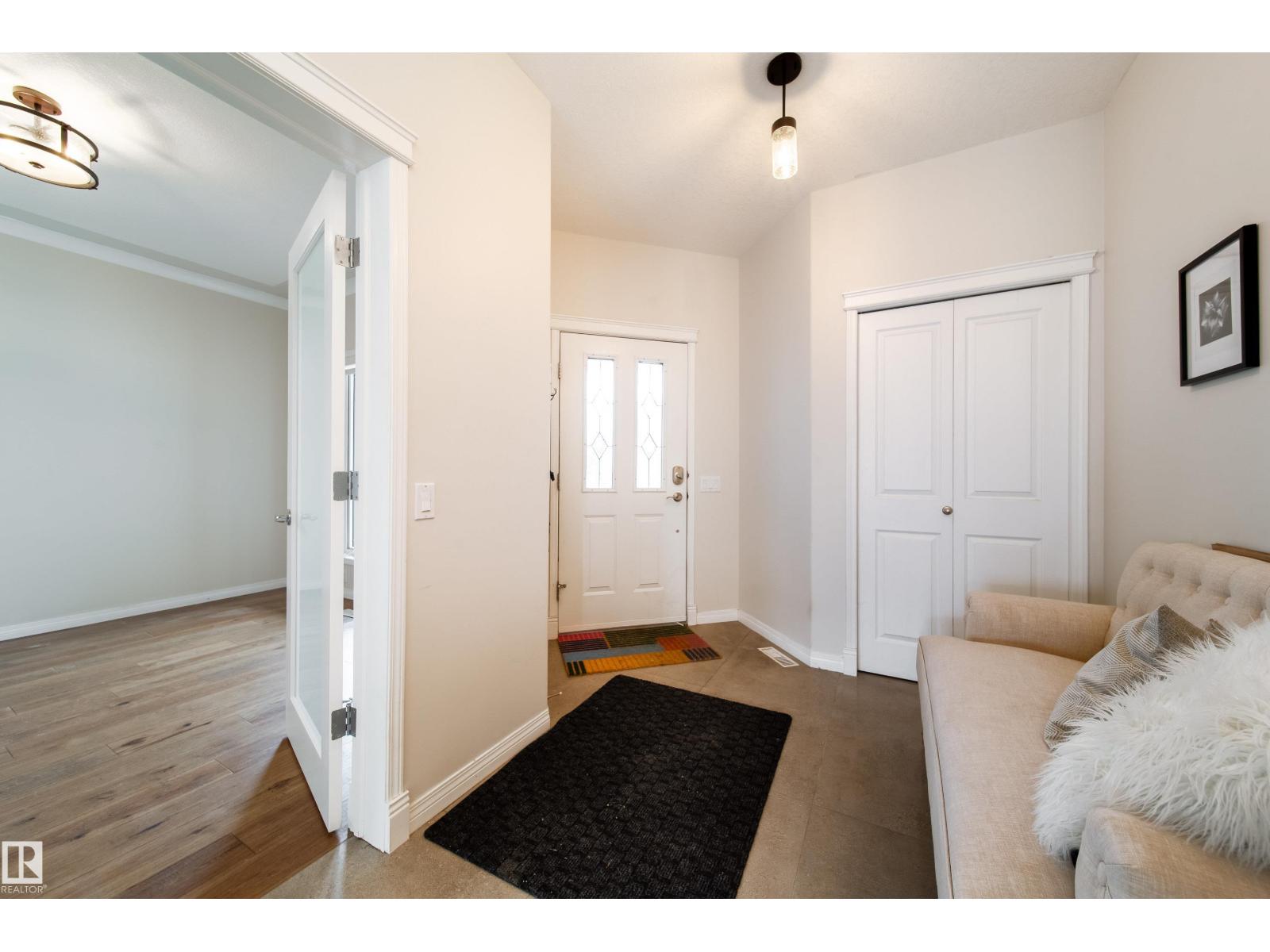 1205 Ormsby Ln Nw, Edmonton, Alberta  T5T 6G8 - Photo 5 - E4485413
