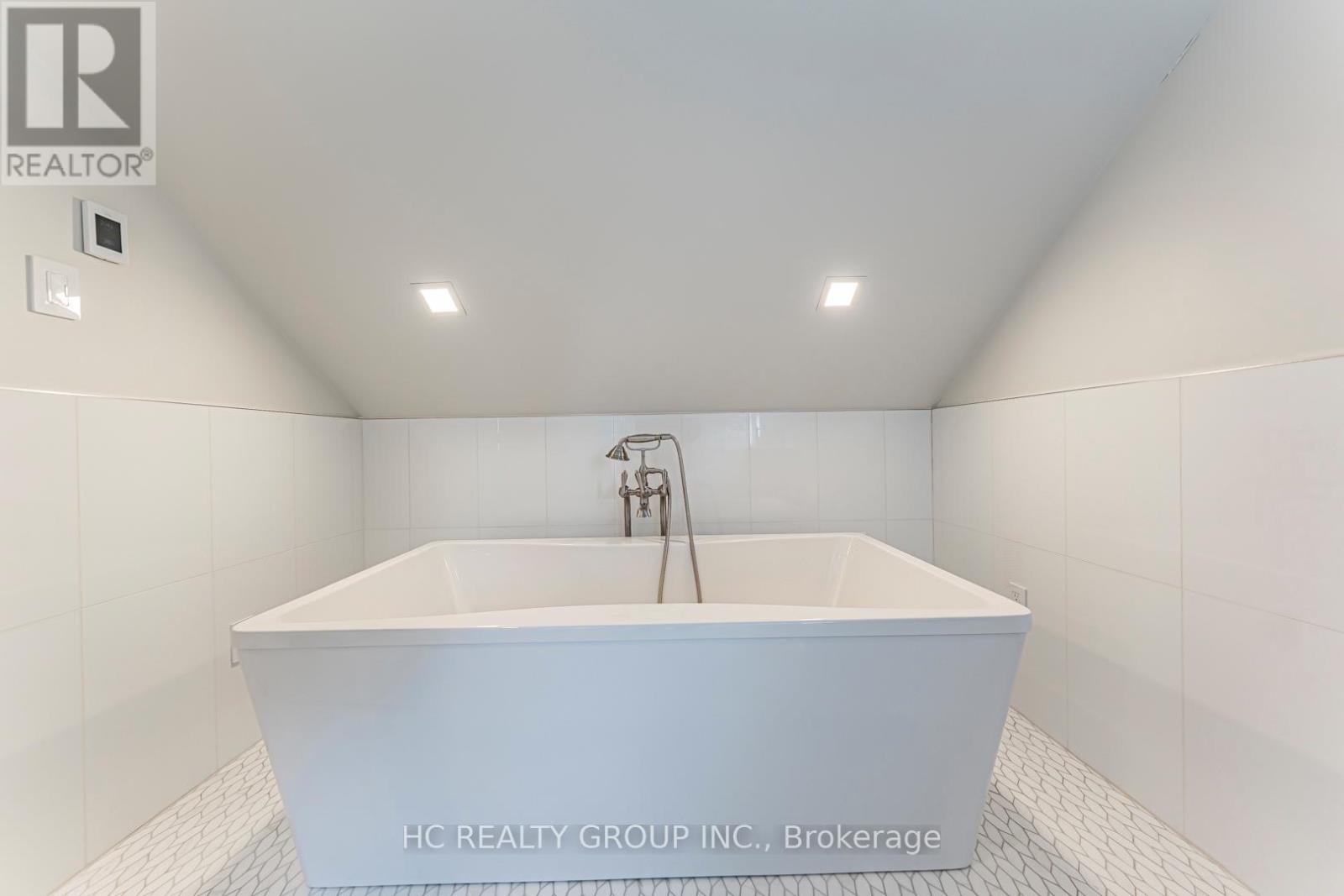 68 Regent Street, Richmond Hill, Ontario  L4C 9C5 - Photo 34 - N13070758