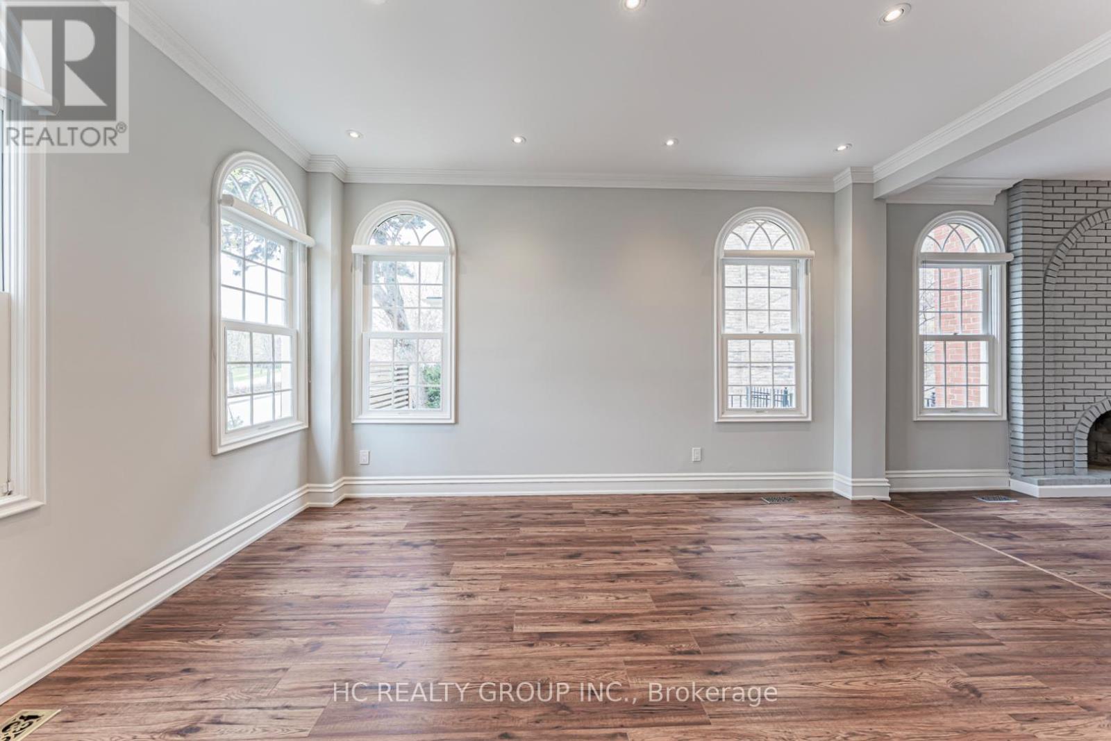 68 Regent Street, Richmond Hill, Ontario  L4C 9C5 - Photo 4 - N13070758